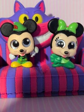 Disney Mini Mickey & Minnie doorables